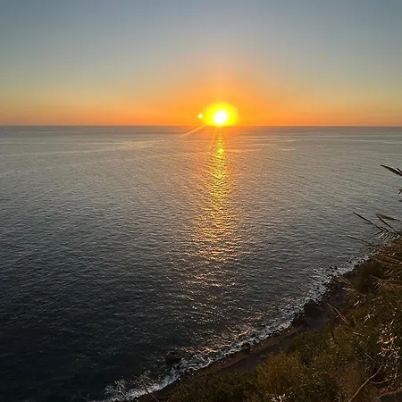 Pearl Of The Sea * Ponta do Sol (Madeira)
