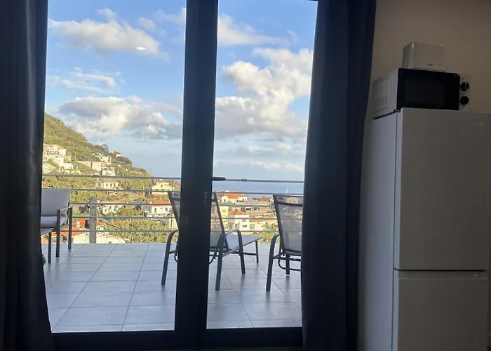 Pearl Of The Sea 蓬他达维托亚