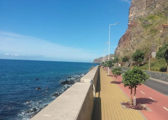Pearl Of The Sea Ponta do Sol (Madeira)